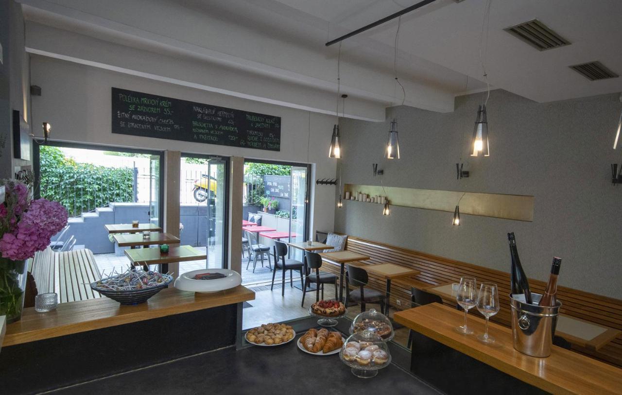 Bed&Breakfast & Apartment Klafe Brno Exterior photo