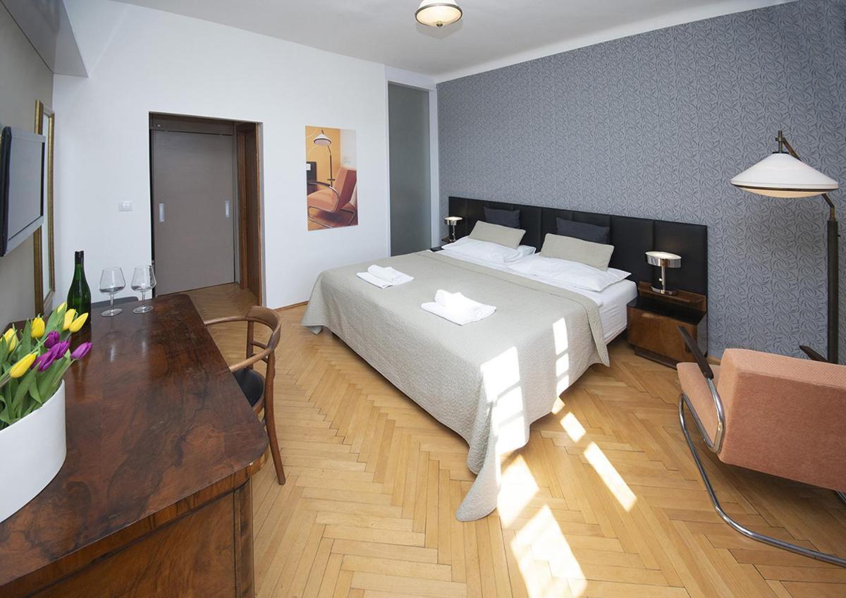 Bed&Breakfast & Apartment Klafe Brno Exterior photo